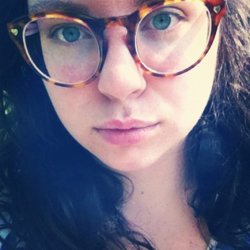 rsz_meglassez.jpg