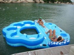 funny float supreme.jpg