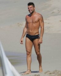 ricky-martin-gay-speedo2.jpg