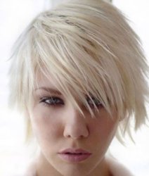 12Short and medium hot layered hairstyles 2010.jpg