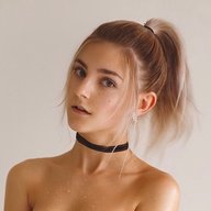 Eva Elfie
