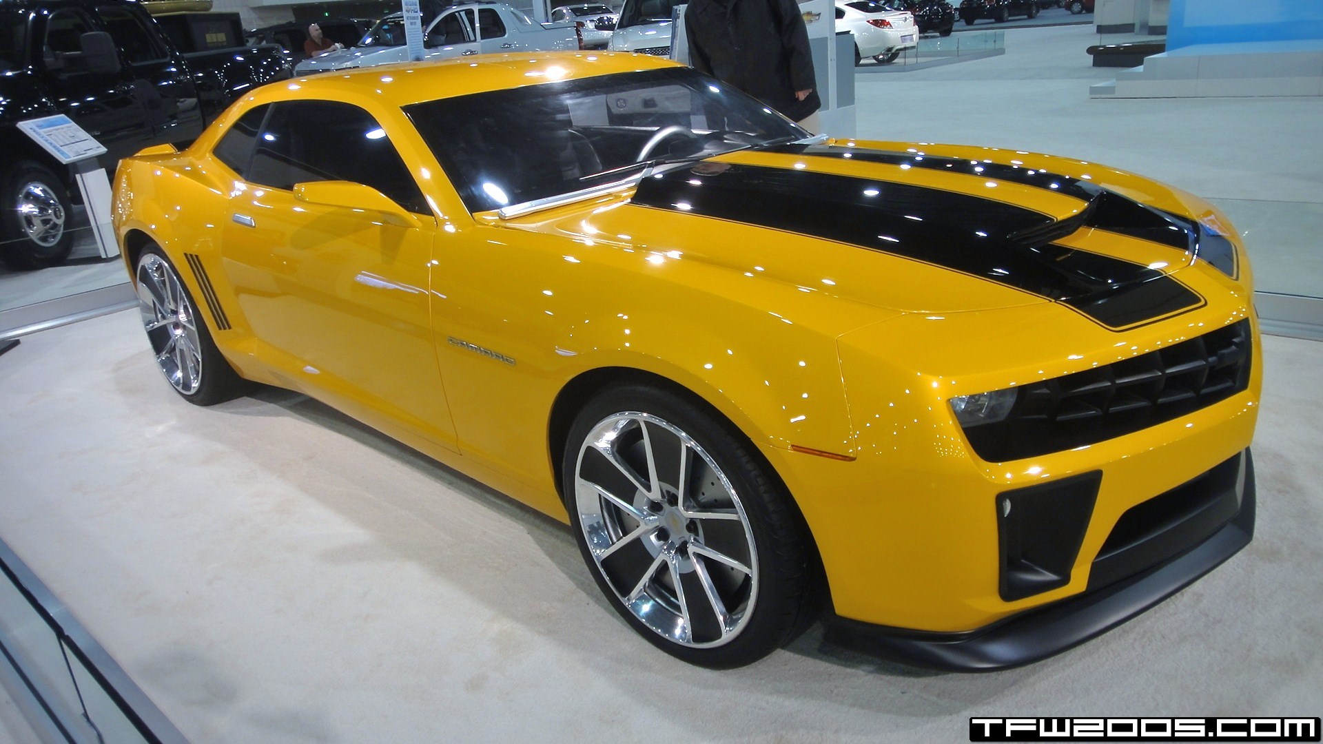 Transformers-2-Bumblebee-03_1296335275.jpg