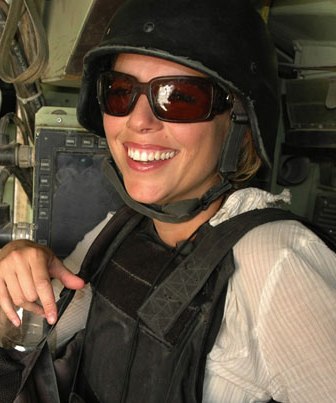 20080627043814!Lara_Logan_in_Iraq.jpg